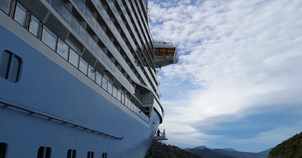 Cruise lines oppose New Zealand's fee hike risk